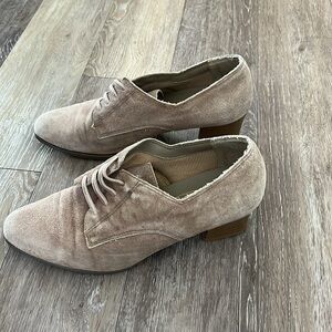 Sr Scholl suede booties size 8